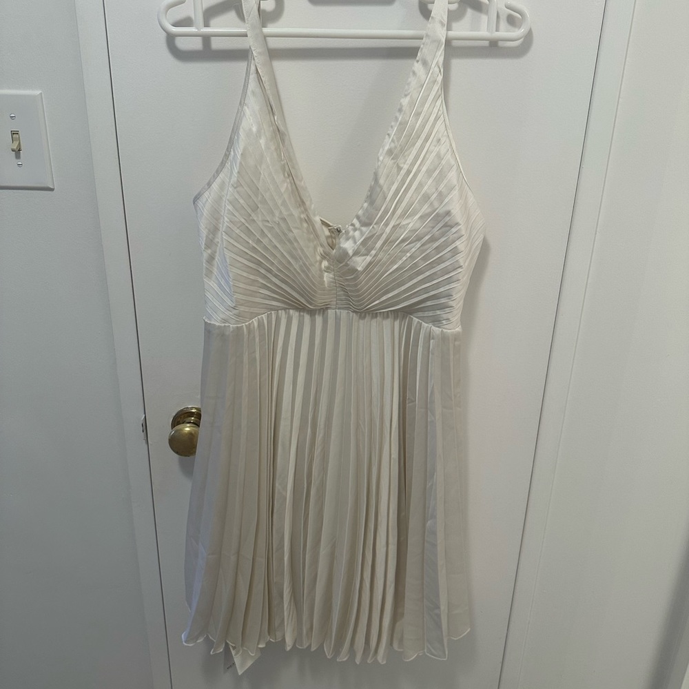 Abercrombie plunge pleated mini dress.